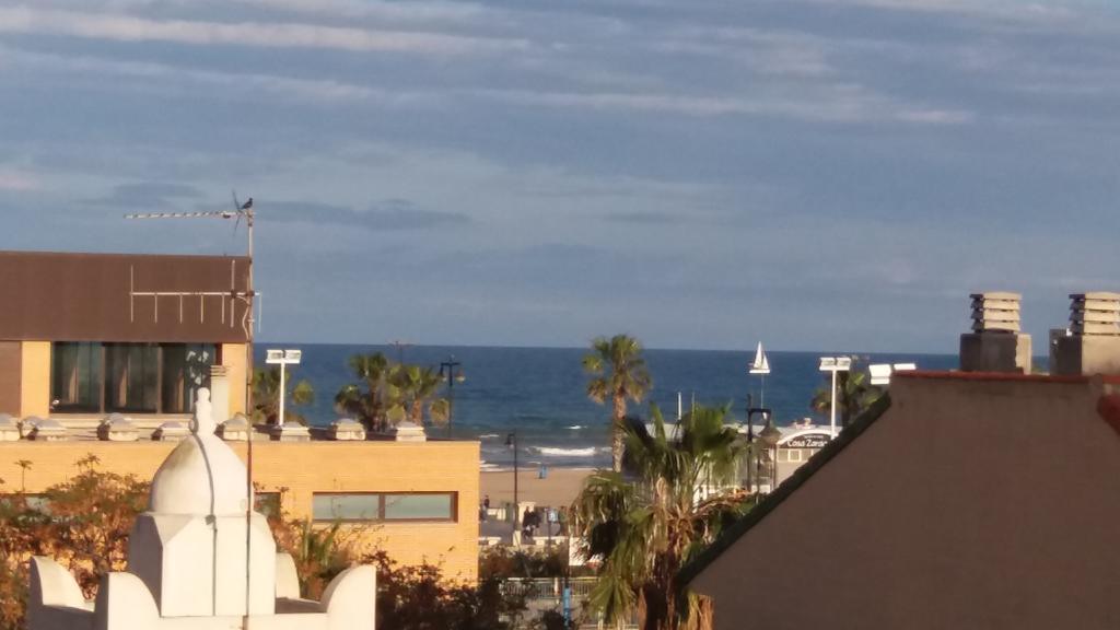 Apartmentsuitespain Atic Panoramic Beach Valencia Exterior photo